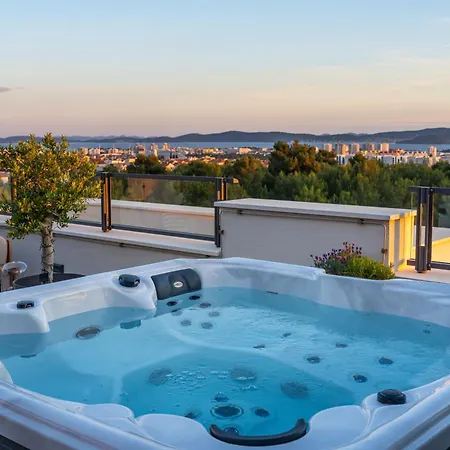 公寓 Sky Lounge & - Rooftop Wellness & Gym