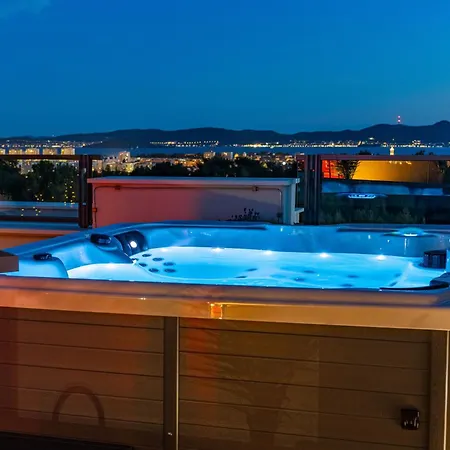 公寓 Sky Lounge & - Rooftop Wellness & Gym *