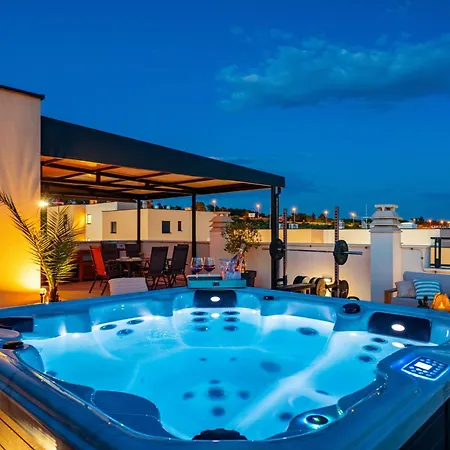 Sky Lounge & - Rooftop Wellness & Gym * 扎达尔