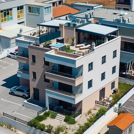 Sky Lounge & - Rooftop Wellness & Gym 公寓