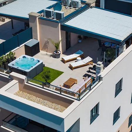 公寓 Sky Lounge & - Rooftop Wellness & Gym